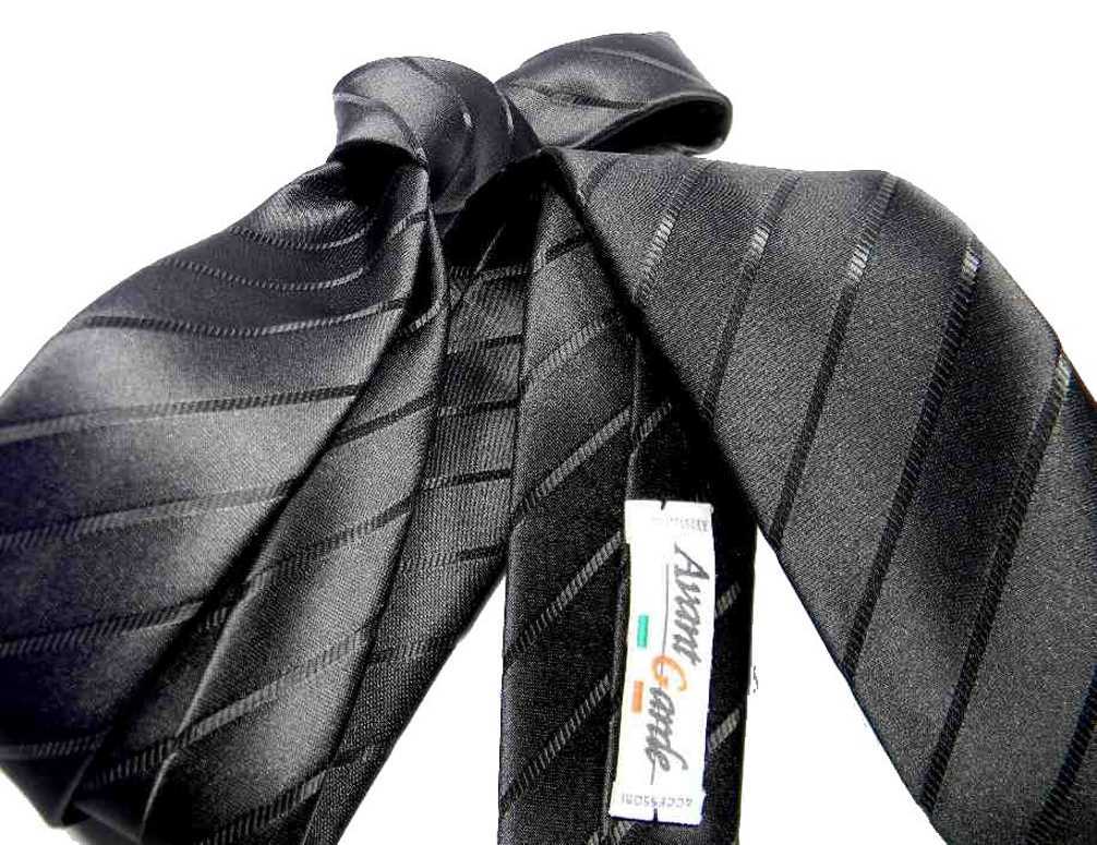CRAVATTA NERA A RIGHE NERE slim e classic CRAVATTINO TRENDY LUCIDO Skinny TIE - Foto 6 di 6