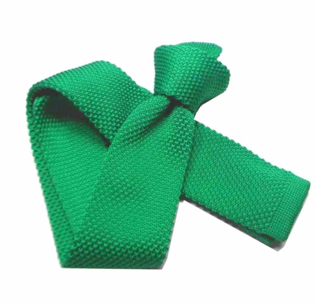 Cravatta in maglia slim tinta unita in vari colori nera verde blu rossa gialla - Imagen 19 de 25