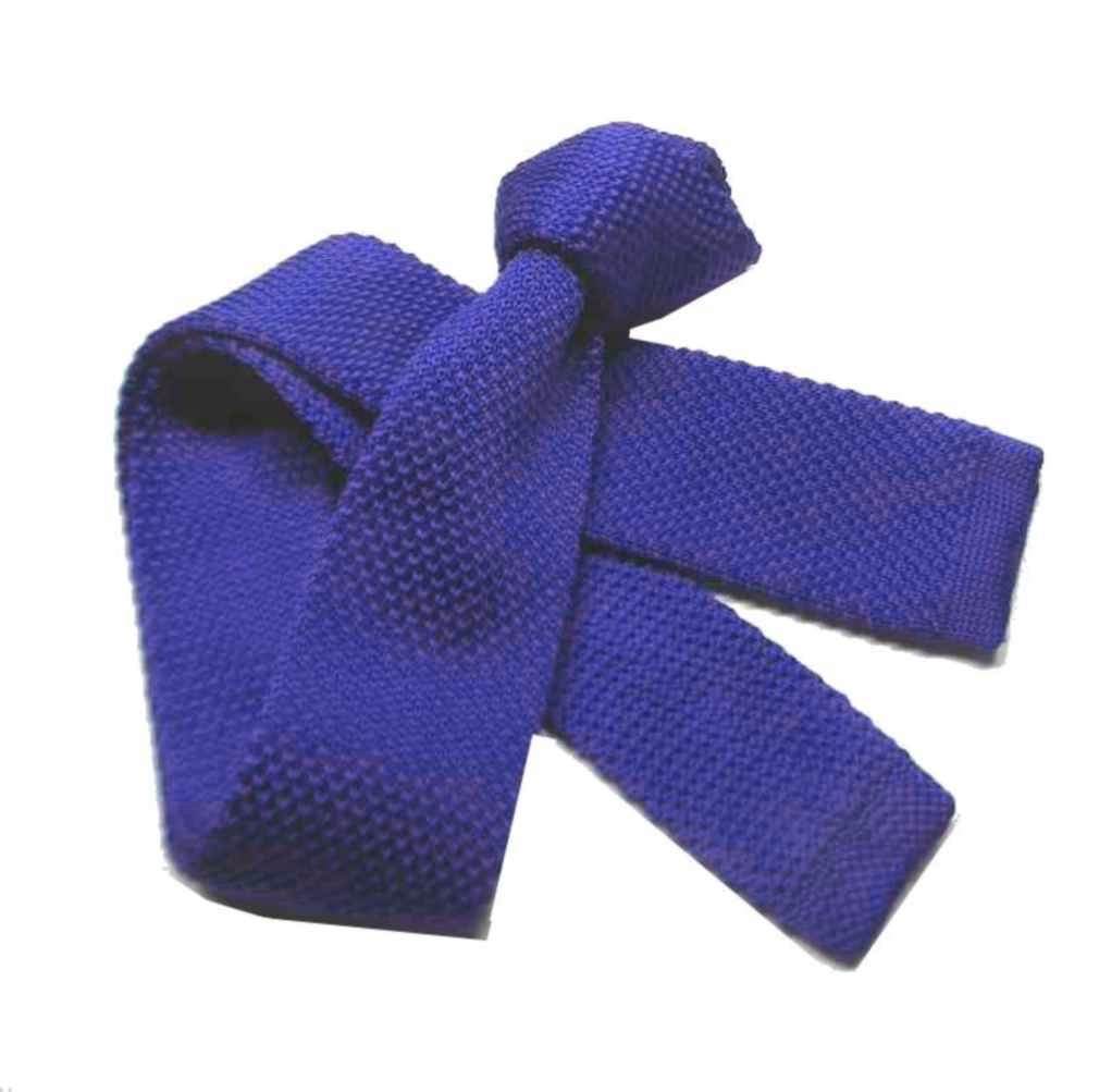 Cravatta in maglia slim tinta unita in vari colori nera verde blu rossa gialla - Imagen 11 de 25